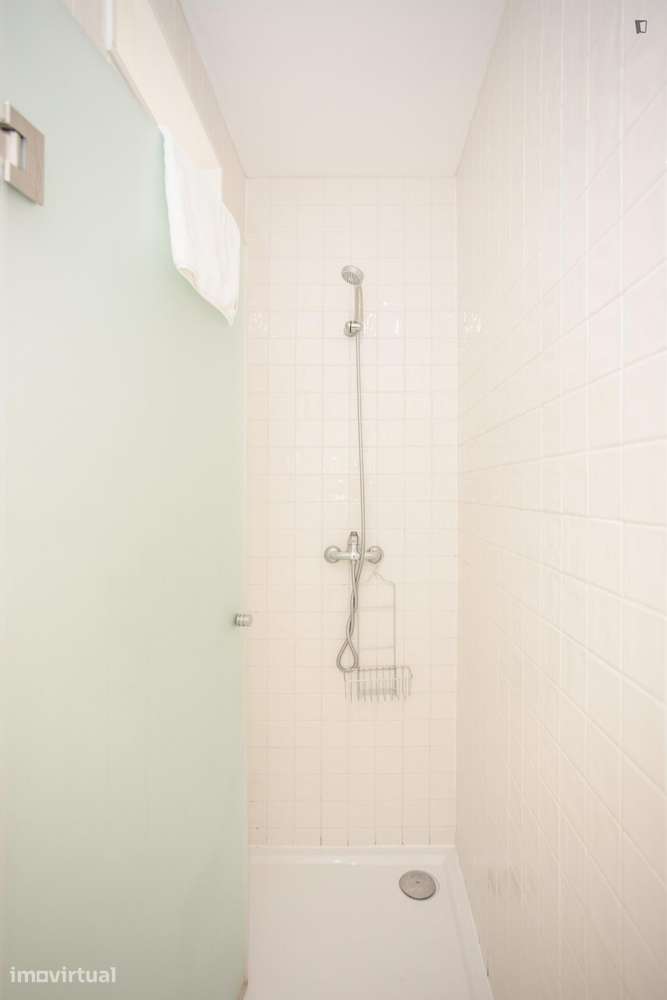 Apartamento com 1 quartos - localizado em Santo Ildefonso Porto - Grande imagem: 4/22