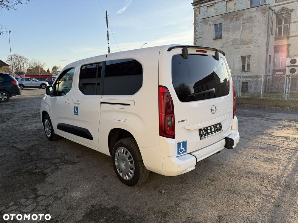 Opel Combo 1.5 CDTI Elegance Plus S&S - 23