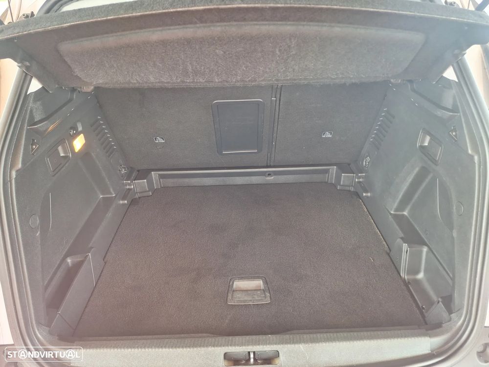 Peugeot 3008 1.5 BlueHDi Allure EAT8 - 20