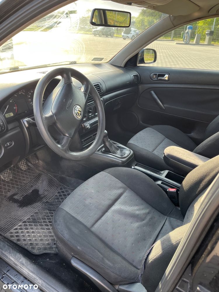 Volkswagen Passat 1.9 TDI - 7