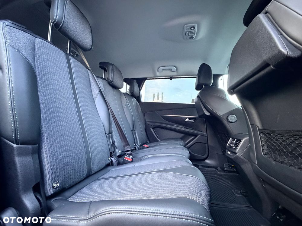 Peugeot 5008 2.0 BlueHDi Allure Pack S&S EAT8 - 20