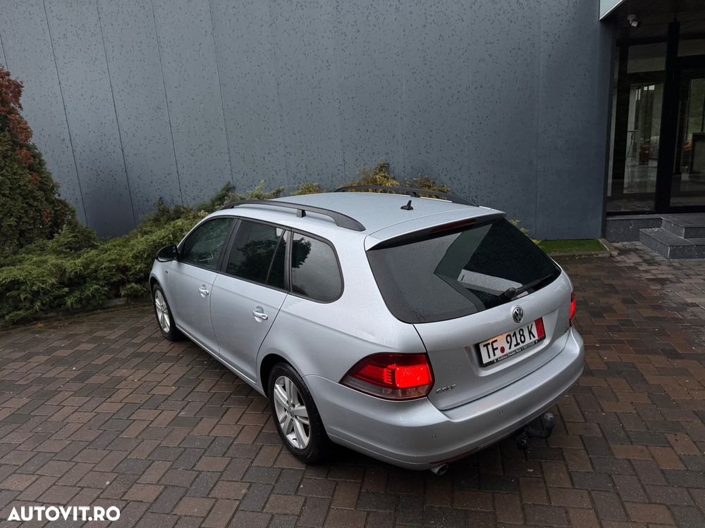 Volkswagen Golf - 31