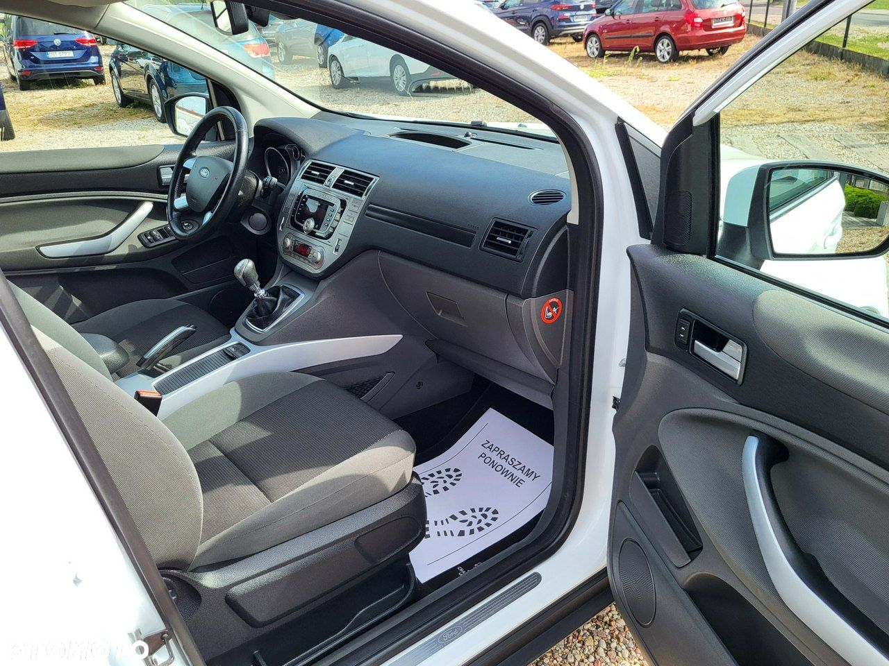 Ford Kuga - 24