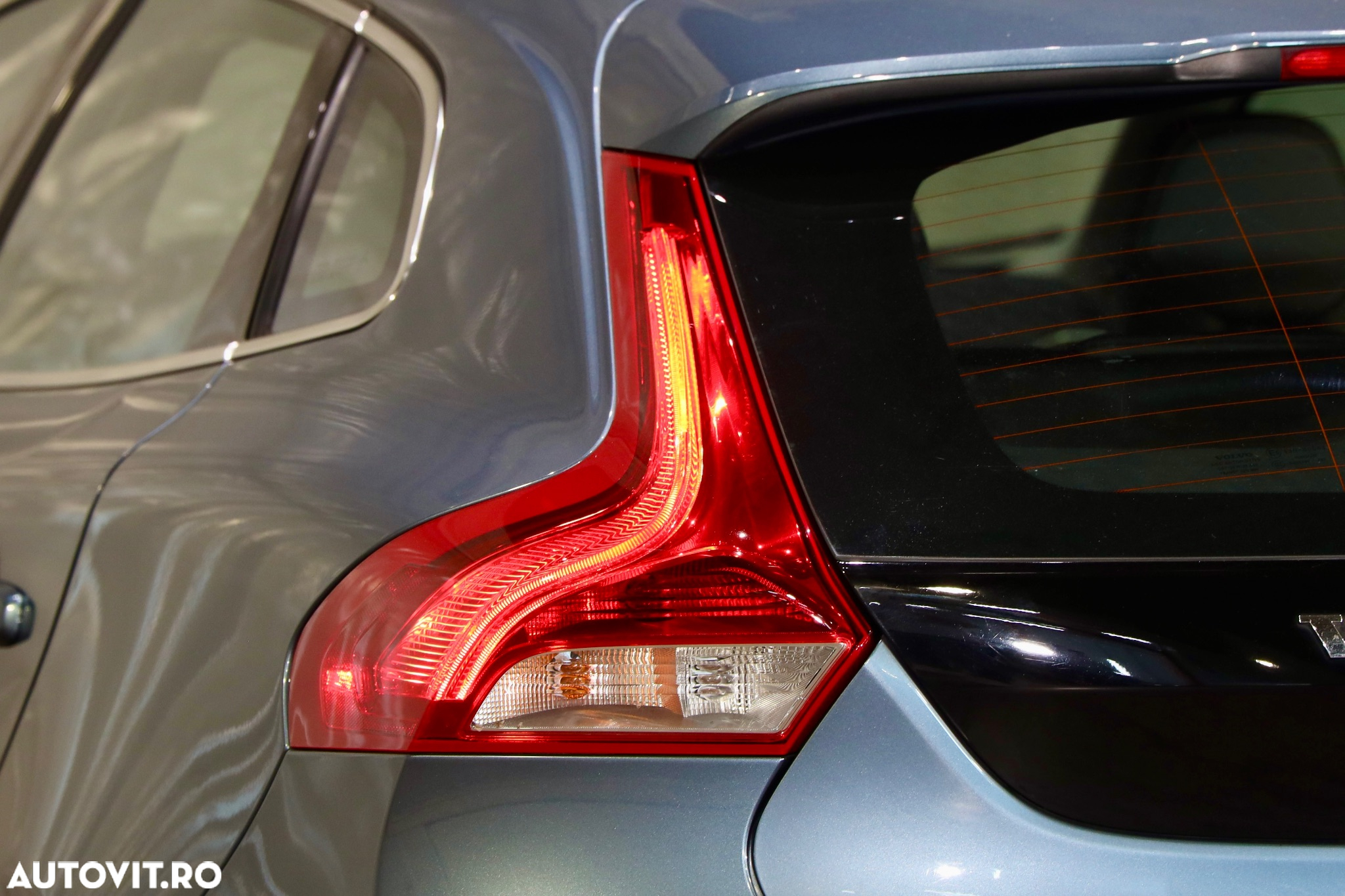 Volvo V40 D2 - 35