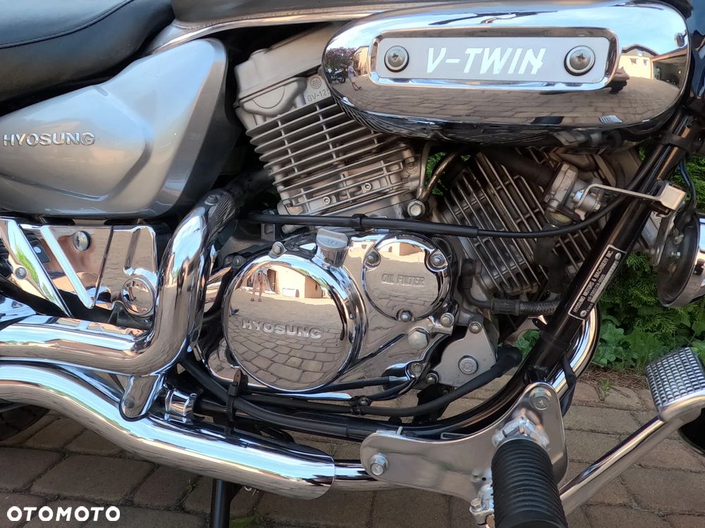 Hyosung GV - 12