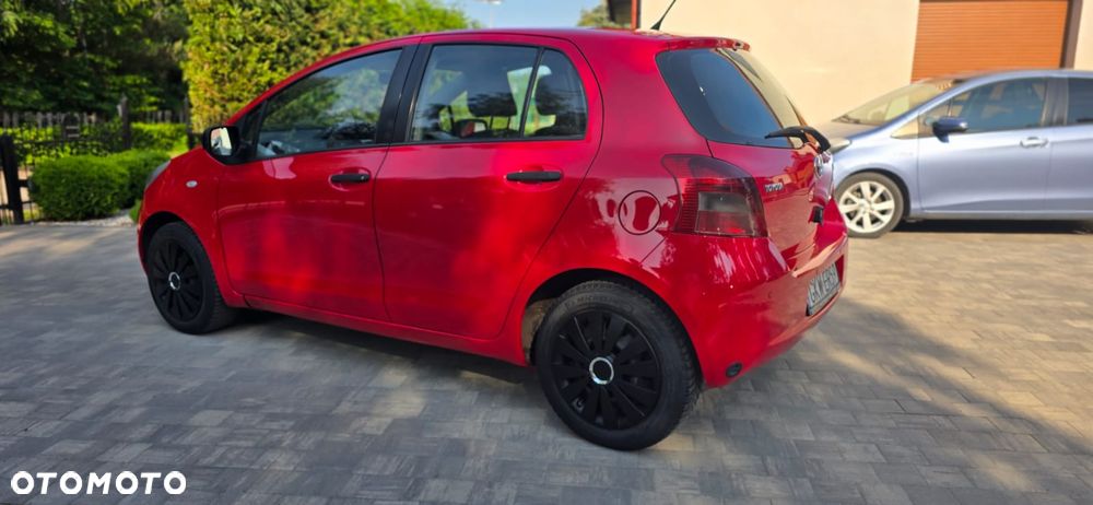 Toyota Yaris - 7