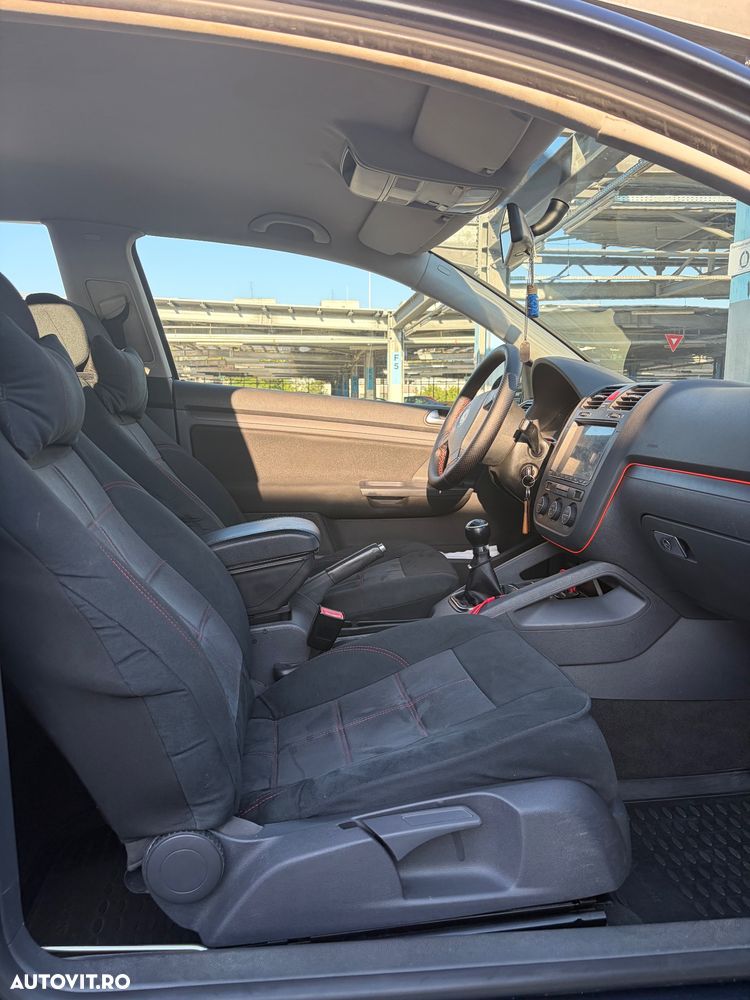 Volkswagen Golf 1.6 Comfortline - 9