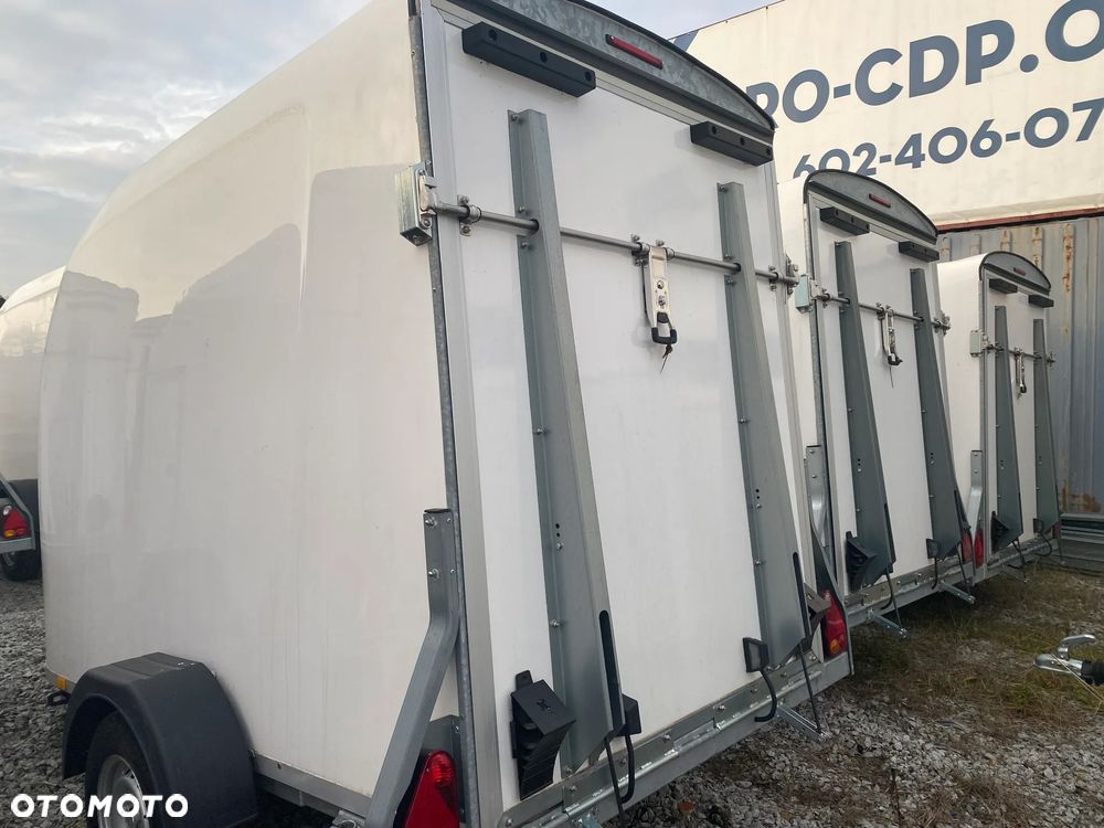 Niewiadów Furgon Niewiadów F1334 z trapem wjazdowym - 8