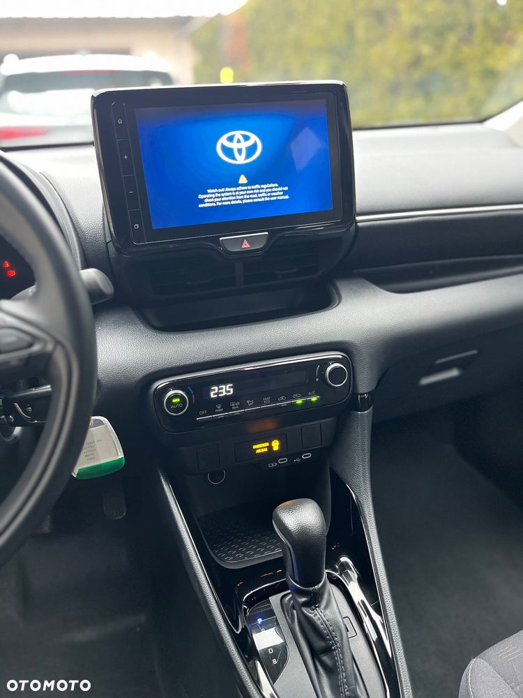 Toyota Yaris Hybrid 1.5 Comfort - 23