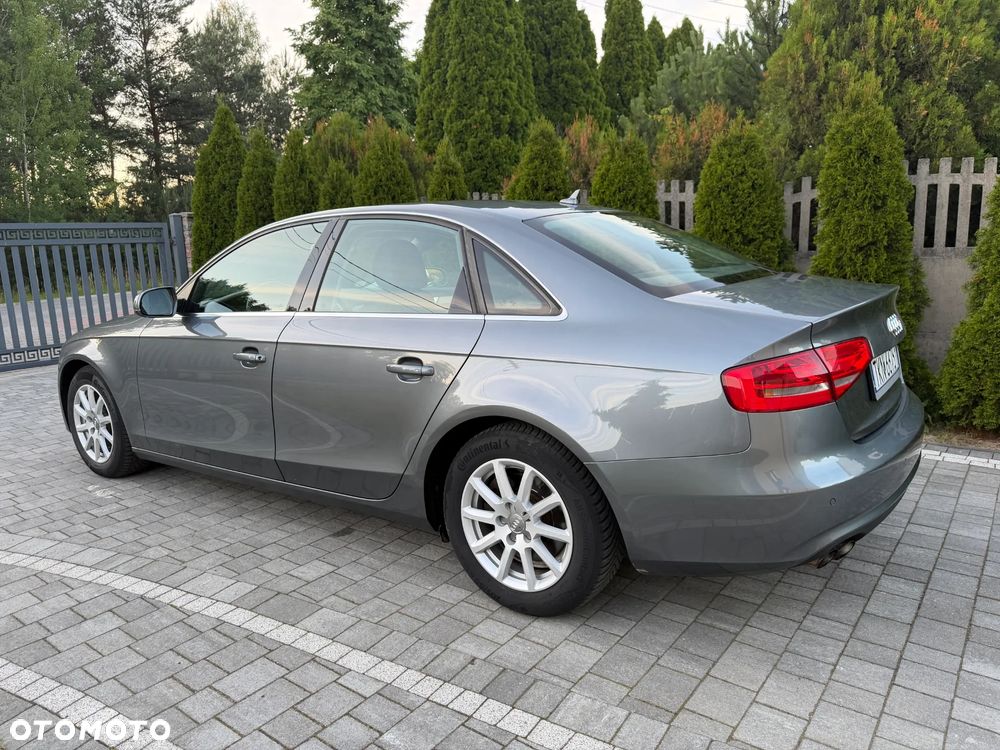 Audi A4 Limousine 2.0 TDI DPF Ambiente - 8