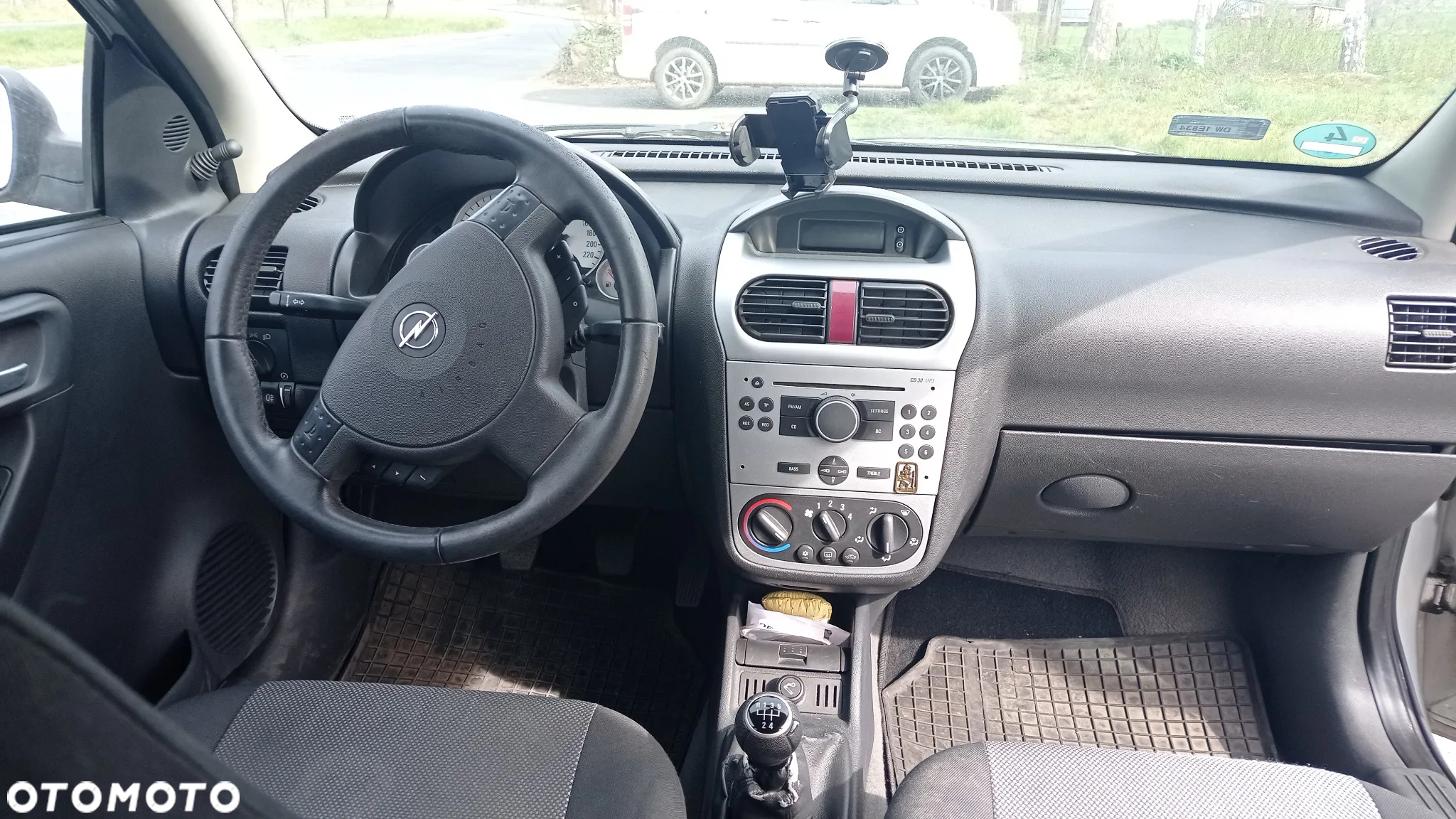 Opel Corsa 1.2 16V Cosmo - 5