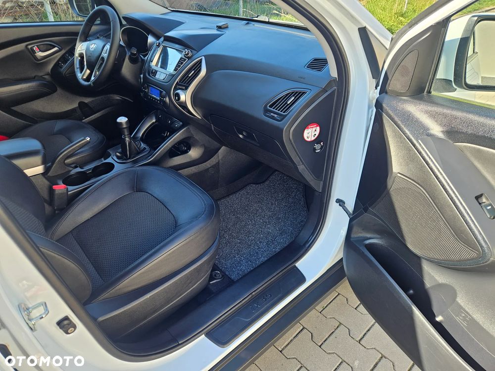 Hyundai ix35 2.0 2WD Style - 18