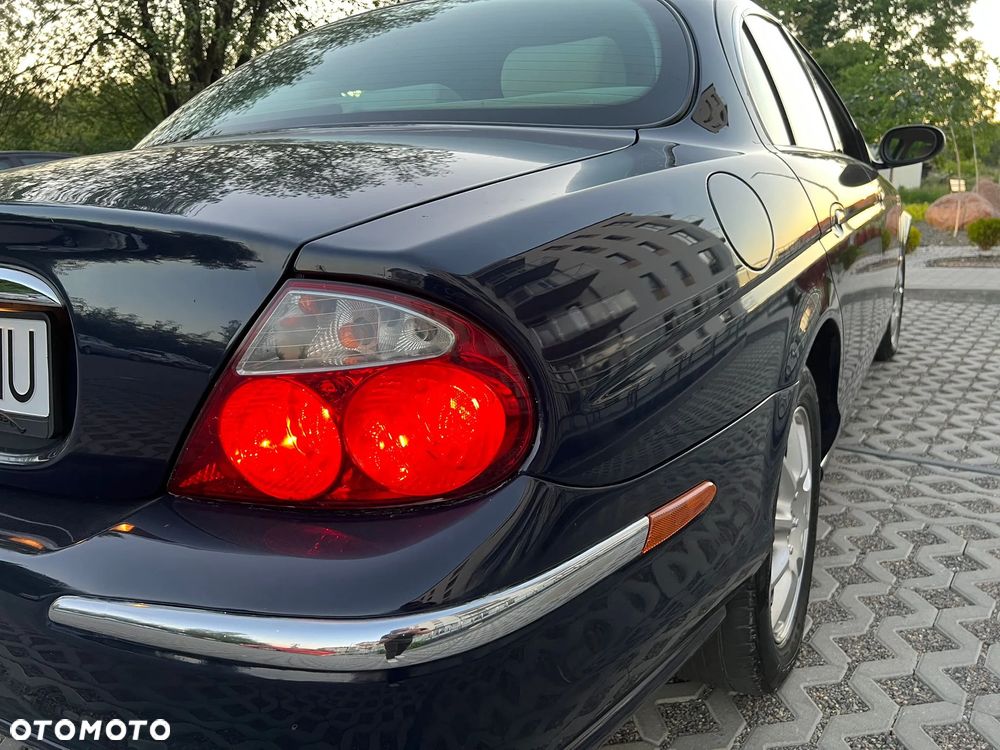 Jaguar S-Type 2.5 V6 Sport - 24
