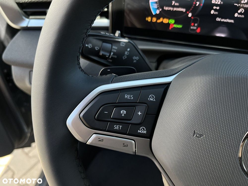 Volkswagen T-Roc 1.5 eTSI Life DSG - 18