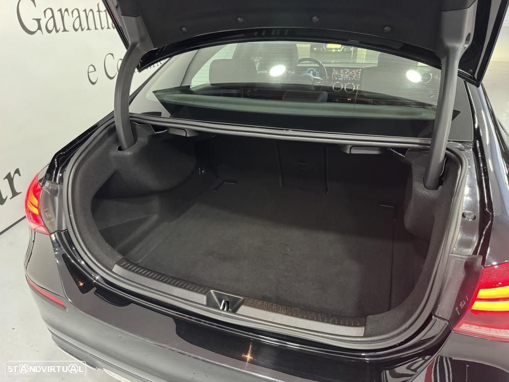 Mercedes-Benz A 180 Limousine d Progressive Aut. - 48