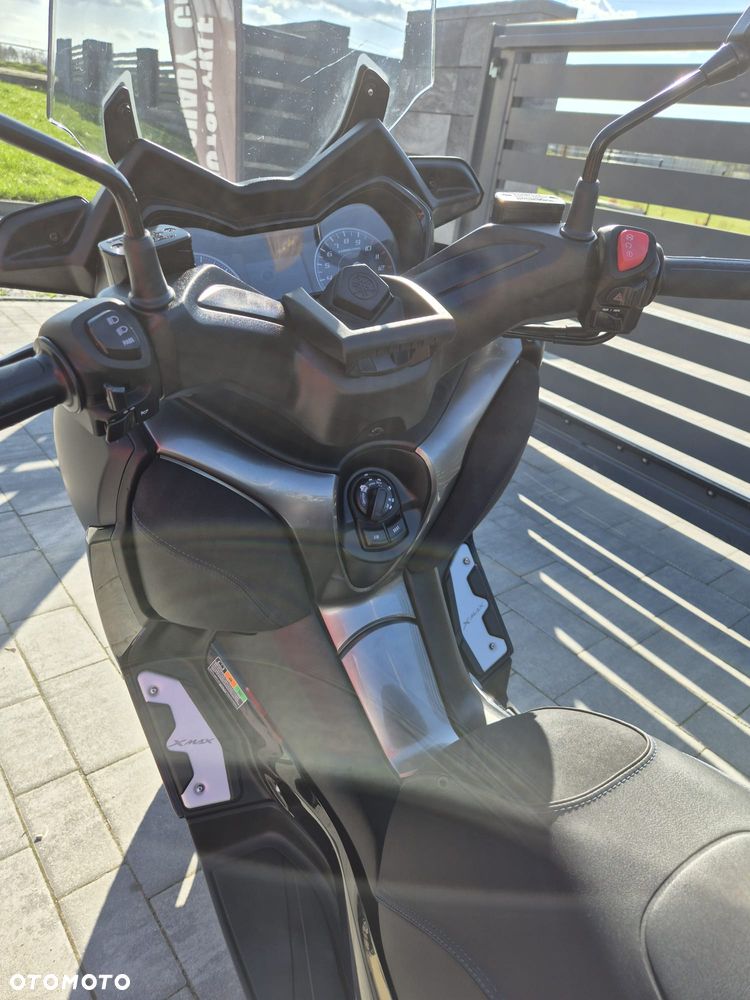 Yamaha X-max - 8