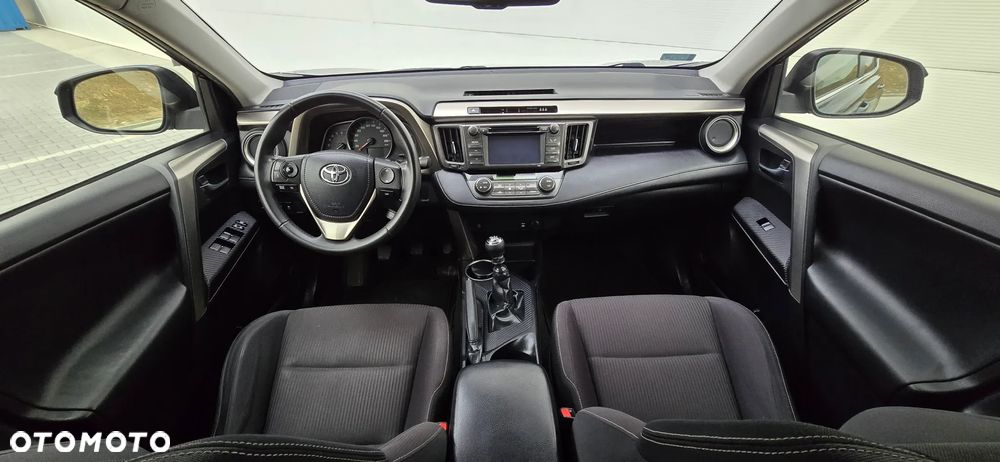 Toyota RAV4 2.0 D-4D Active 4x2 - 7
