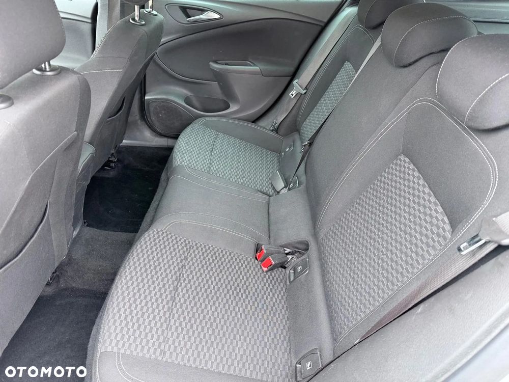 Opel Astra 1.6 BiTrb D (CDTI) Start/Stop Sports Tourer Innovation - 19
