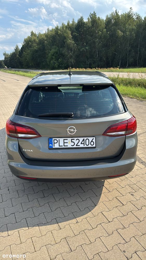 Opel Astra 1.4 Turbo 120 Jahre - 4