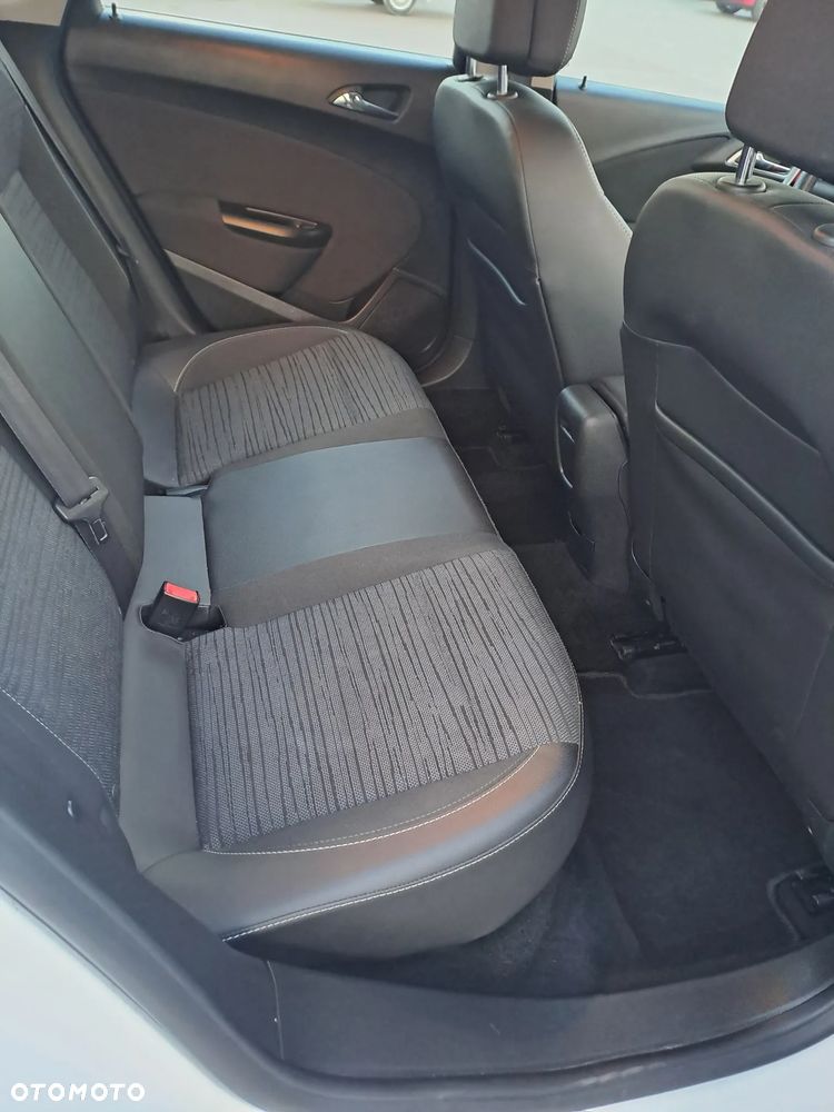 Opel Astra 1.4 T Cosmo - 19