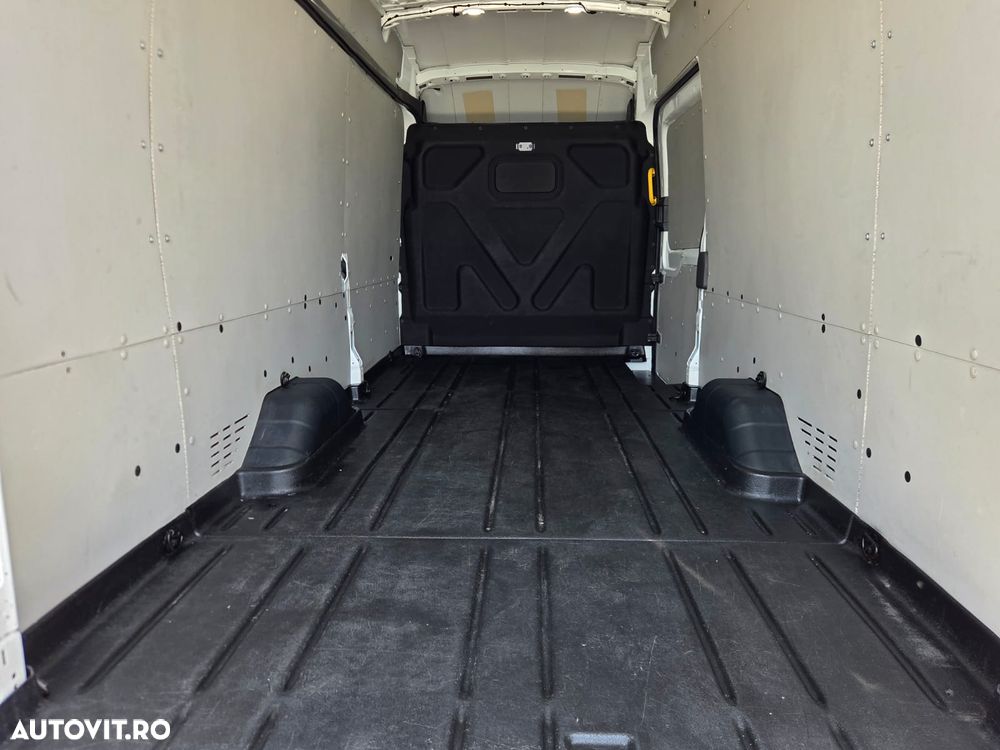 Ford New Transit L4H3 - 12