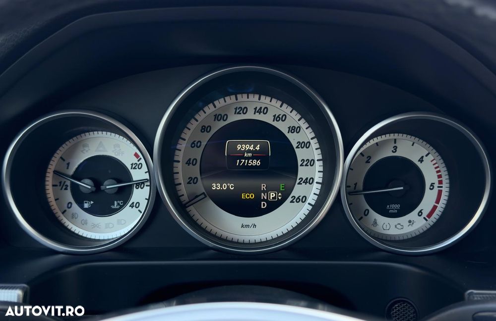 Mercedes-Benz E 250 BlueTEC 4MATIC - 17