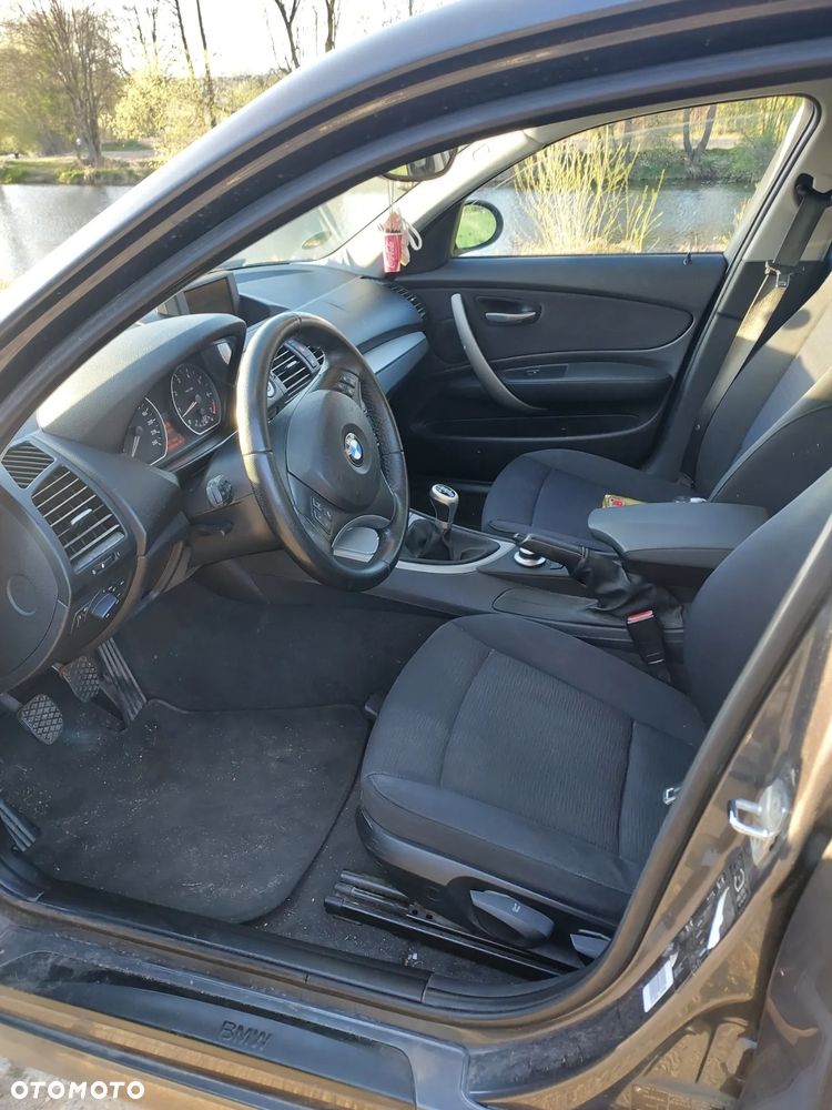 BMW Seria 1 - 13