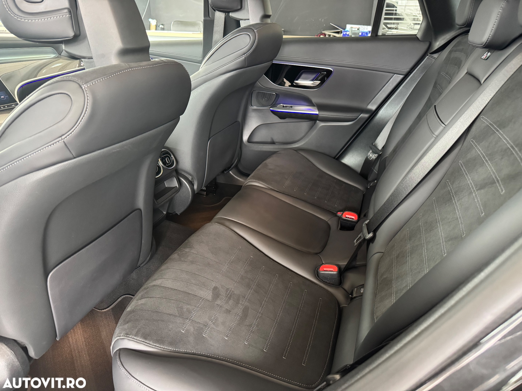 Mercedes-Benz GLC 200 4Matic 9G-TRONIC AMG Line Advanced - 8