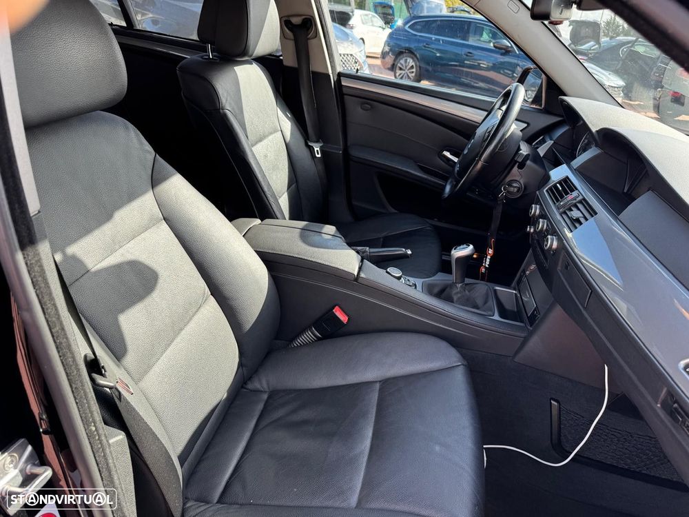BMW 520 d Touring Executive - 46