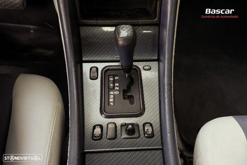 Mercedes-Benz CLK 230 - 23