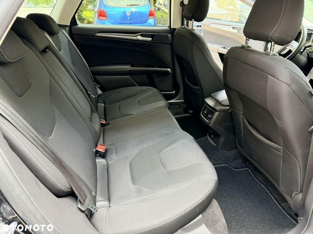 Ford Mondeo - 26