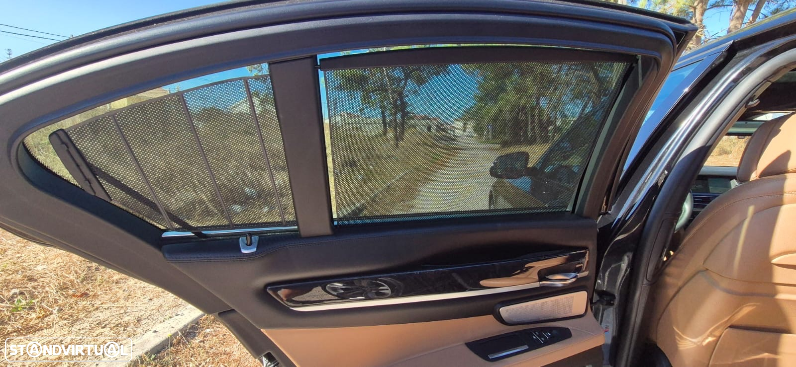 BMW 750 d xDrive Pack M - 10