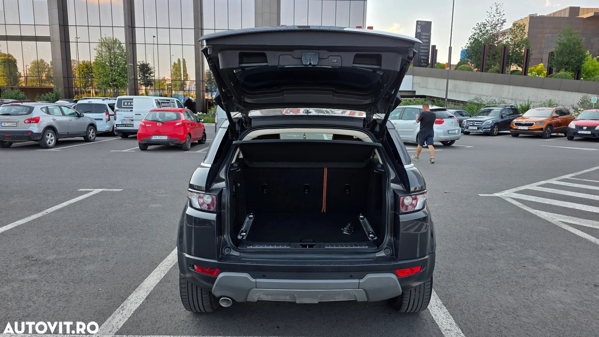 Land Rover Range Rover Evoque - 34