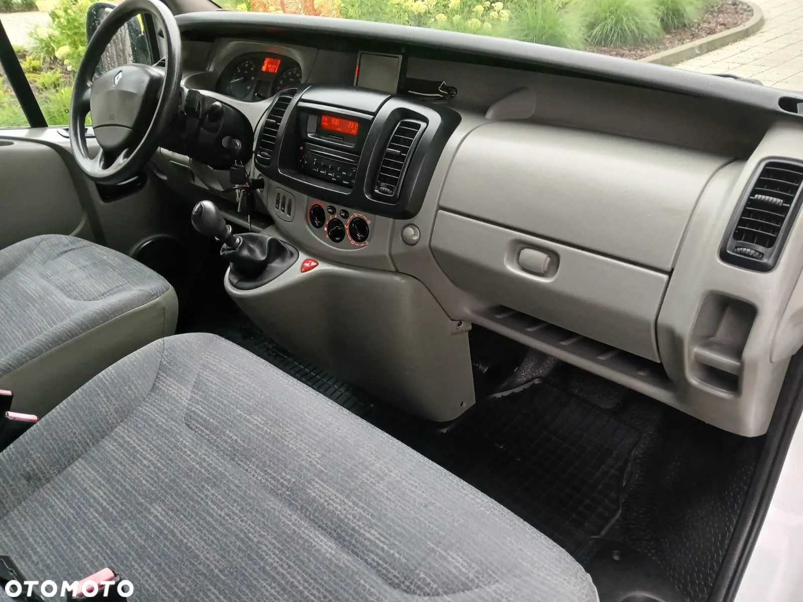 Renault TRAFIC - 17
