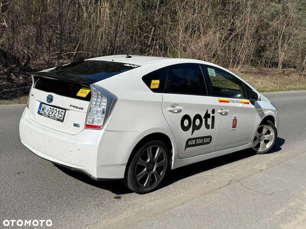 Toyota Prius 1.8 HSD Active - 18