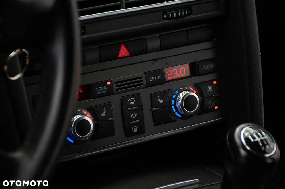 Audi A6 Limousine 2.4 - 37