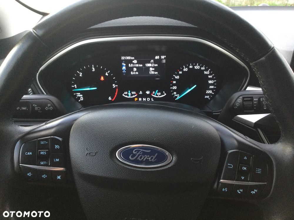 Ford Focus 1.5 EcoBlue Start-Stopp-System TITANIUM - 17