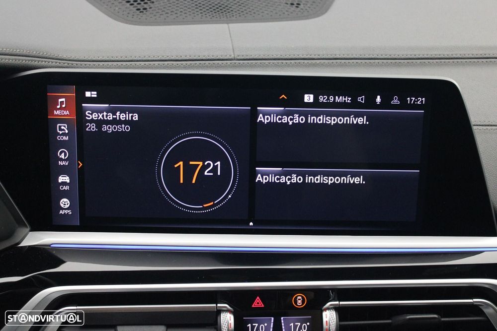 BMW X7 40 d xDrive Pack M — fotografia 24