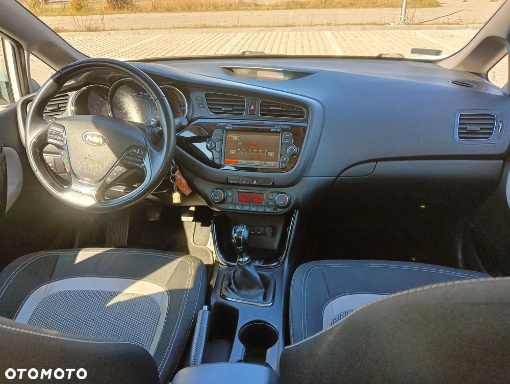 Kia Ceed 1.6 CRDi L - 16