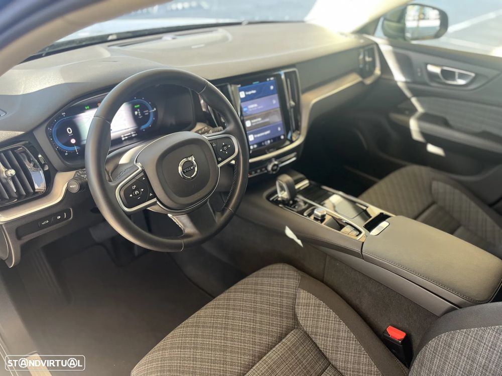 Volvo V60 2.0 T6 AWD TE Core - 15