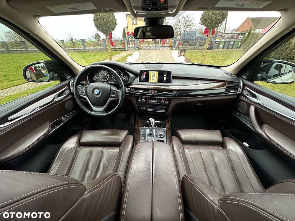 BMW X5 xDrive35i Edition Exclusive - 6