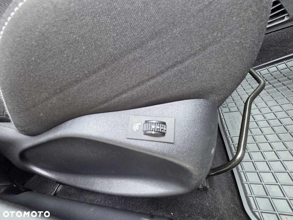 Peugeot 208 1.6 BlueHDi Active S&S - 19