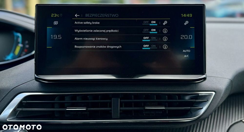 Peugeot 3008 1.6 PureTech Hybrid PHEV Allure Pack S&S EAT8 - 31