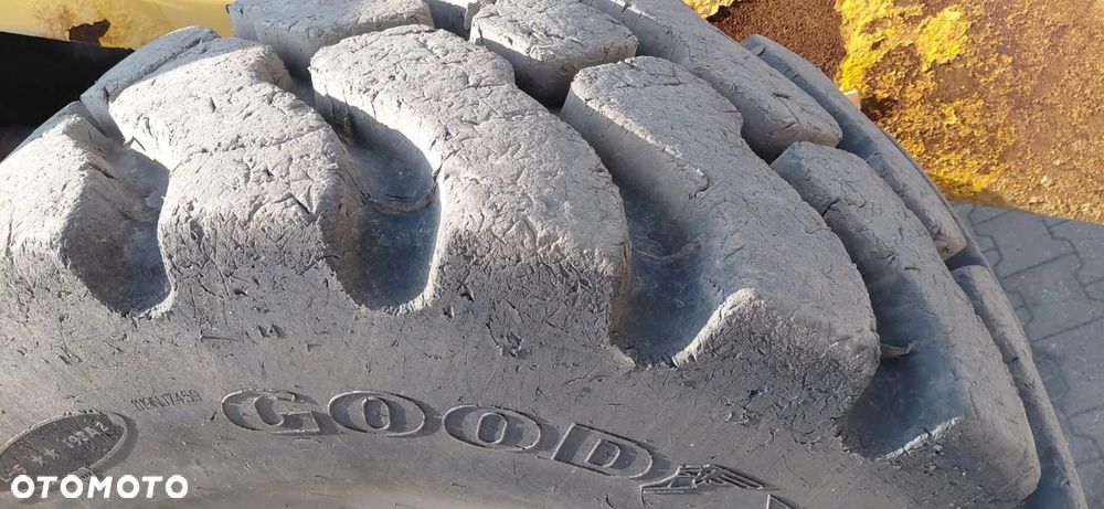 Komatsu 320-7 (2015r) 270 380 WA 470 480 - 9