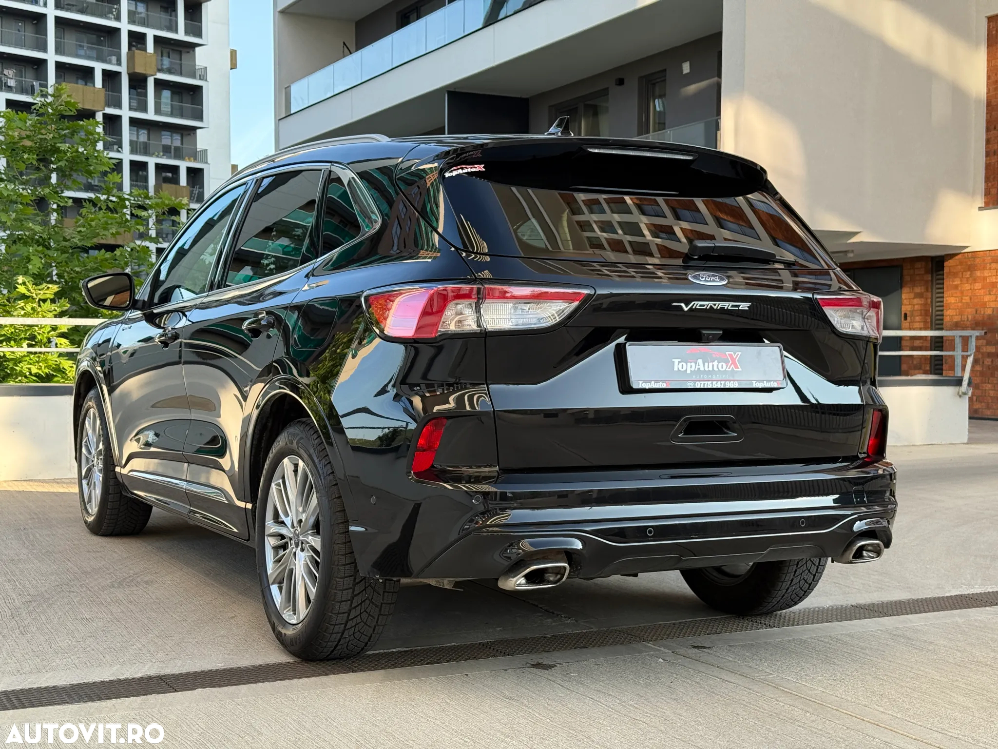 Ford Kuga 2.5 Duratec PHEV Vignale - 13
