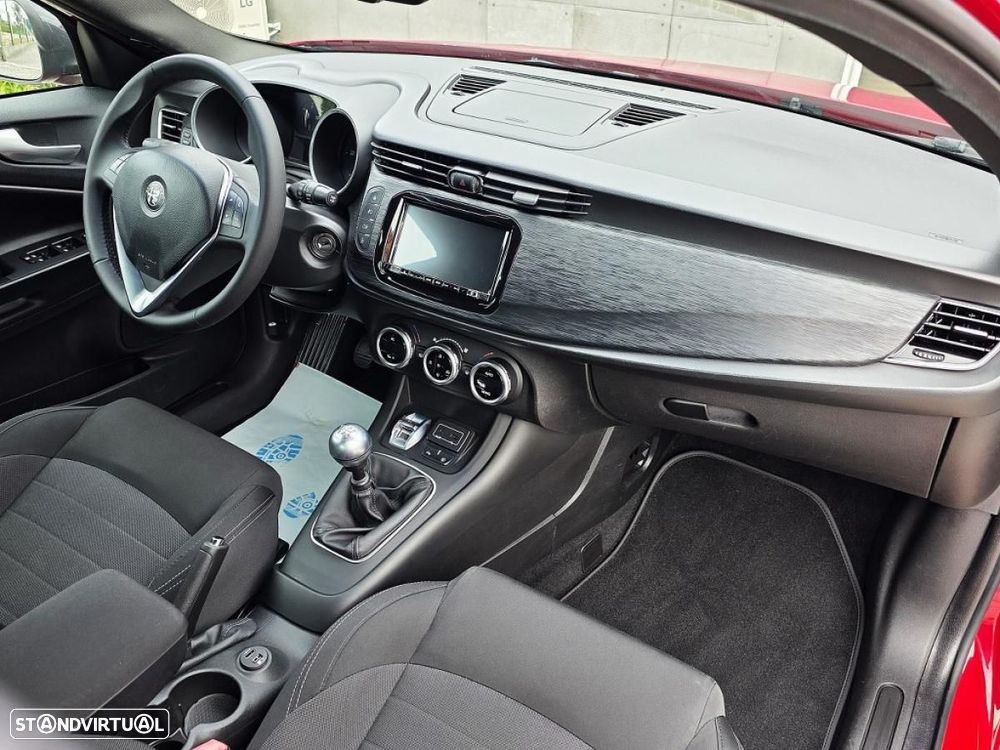 Alfa Romeo Giulietta 1.6 JTDm Sport J18 - 19