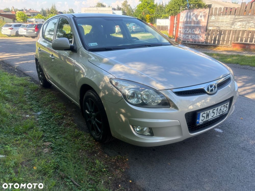 Hyundai i30 1.6 Premium EU5 - 2