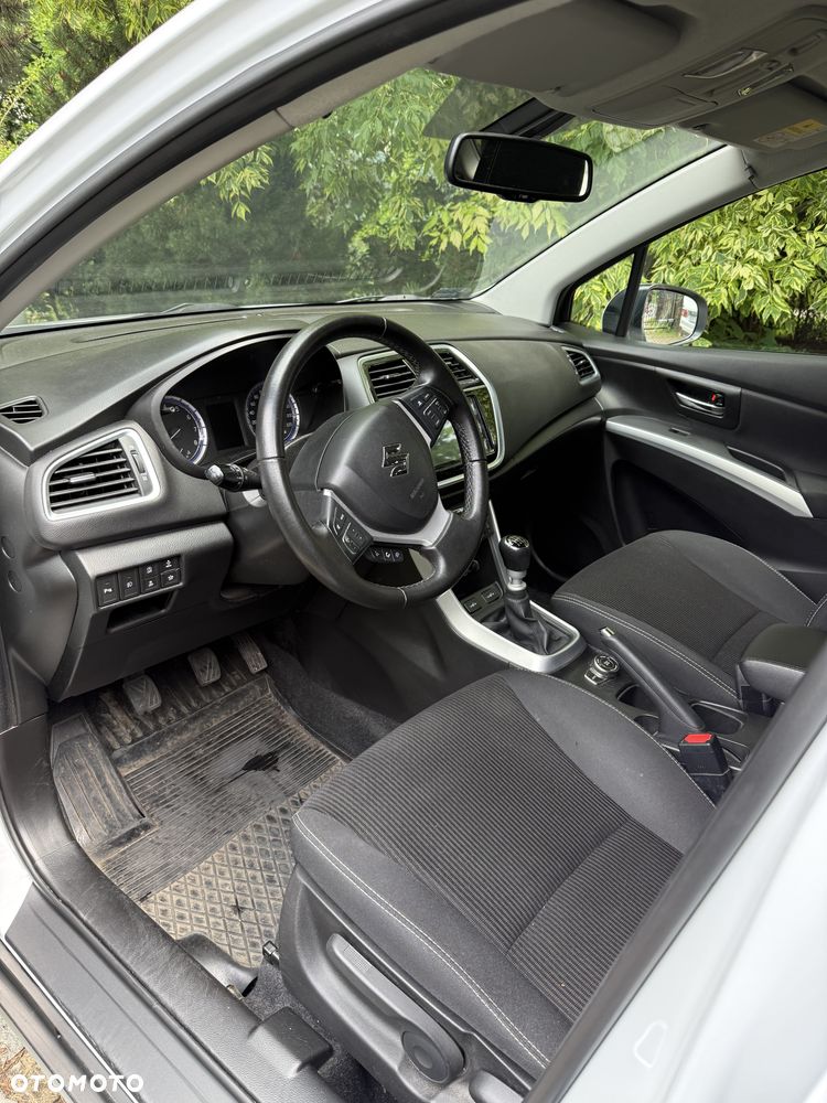 Suzuki SX4 S-Cross - 10