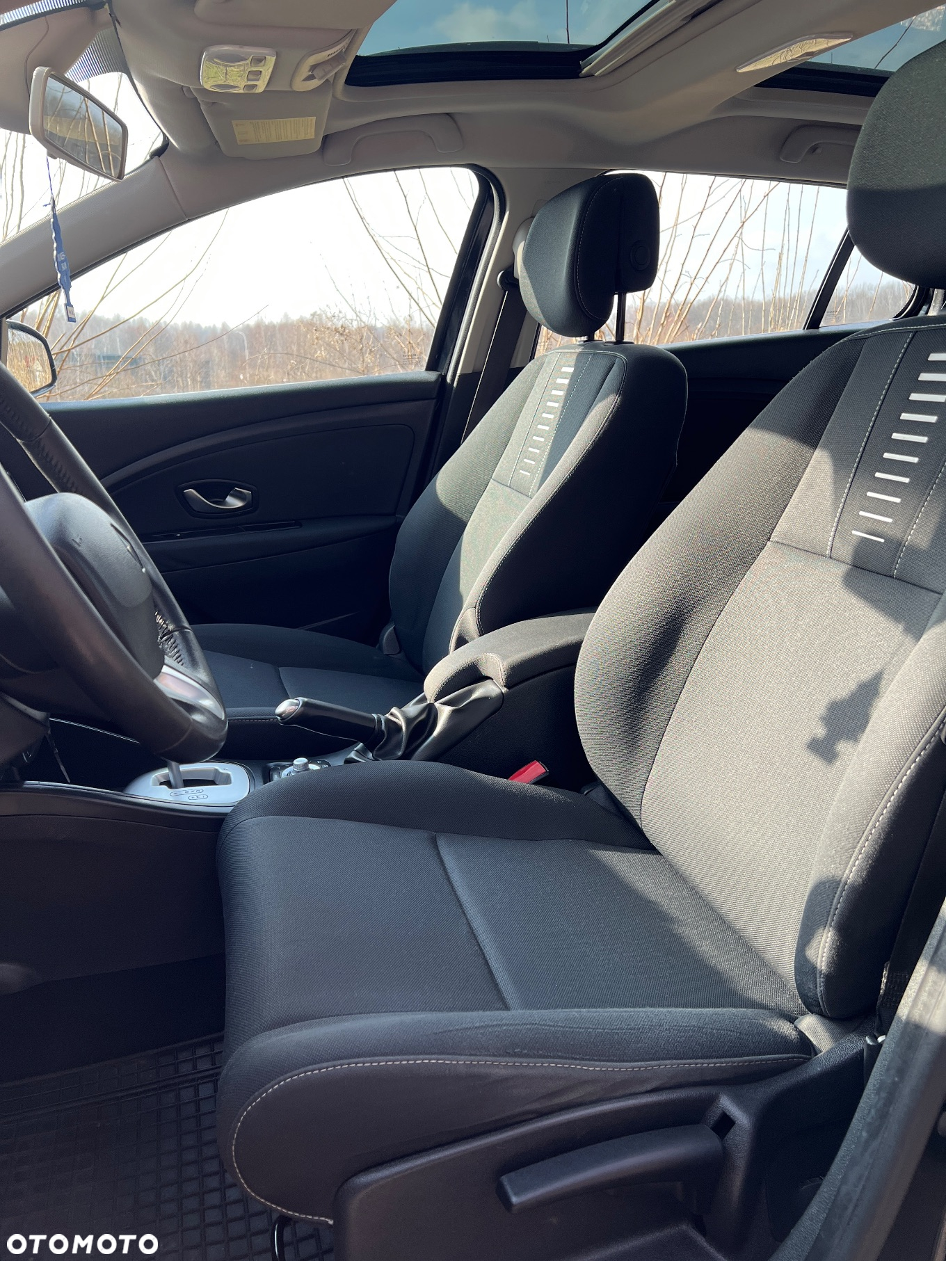 Renault Megane 1.5 dCi Dynamique EDC - 6