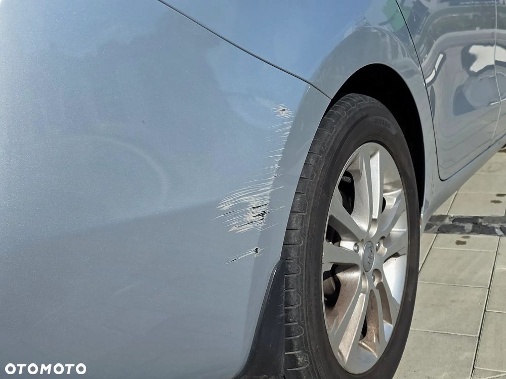 Kia Ceed - 7
